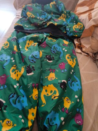 Chubasquero niño dinosaurio 3 años 100cm