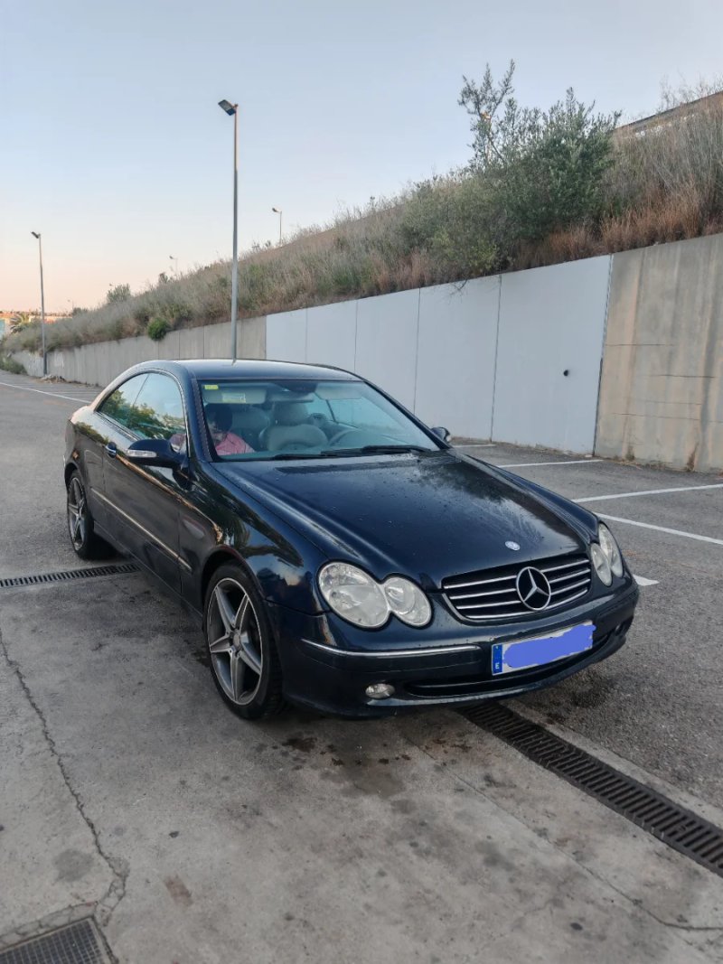 Mercedes-Benz  CLK 2004 - foto 1