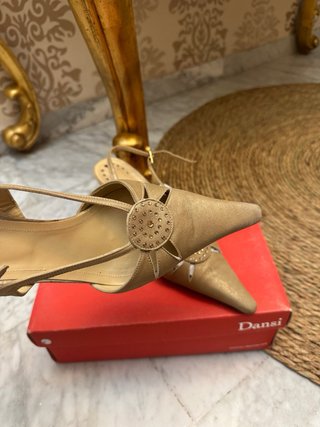 Tacones vintage dorados Dansi Talla 37