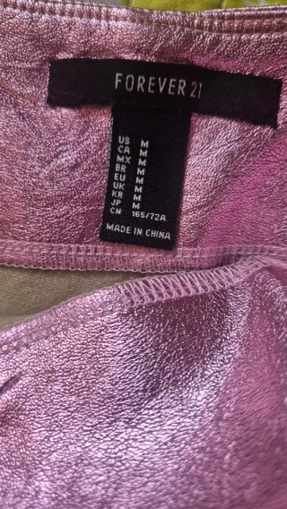 Falda mini rosa metalizada Forever 21