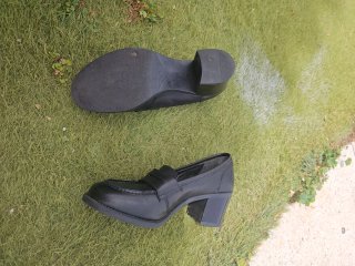 Mocasines tacón Camila's negros