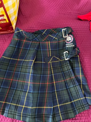 Talla 6 Falda de cuadros uniforme  Colegio Nogales