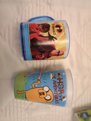Lote 8 vasos infantiles personajes