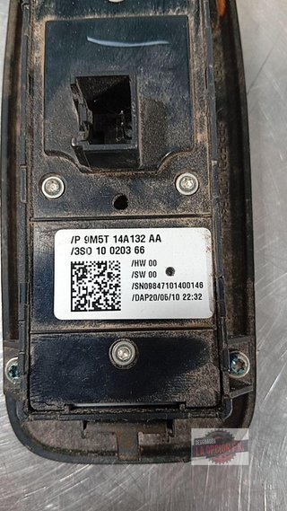 MANDO ELEVALUNAS DELANTERO IZQUIERDO Ford Kuga (CBV)(2008->)