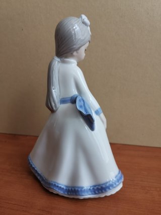 PORCELANA ZAPHIR LLADRO CHIQUITA