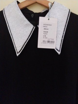 Vestido negro cuello blanco Talla XS