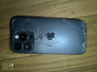 iPhone 16 Pro Negro