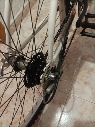 Bicicleta Athom Special Serie upper track