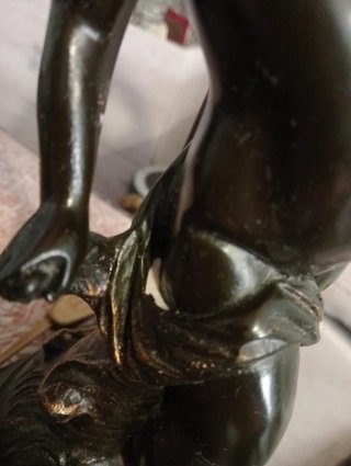 Lámparas de mesa con figuras de querubín