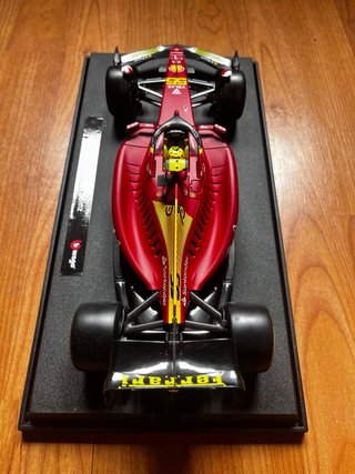Ferrari F1-75 GP Italia Carlos Sainz 1:18