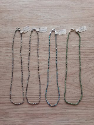 piedras naturales collar fino