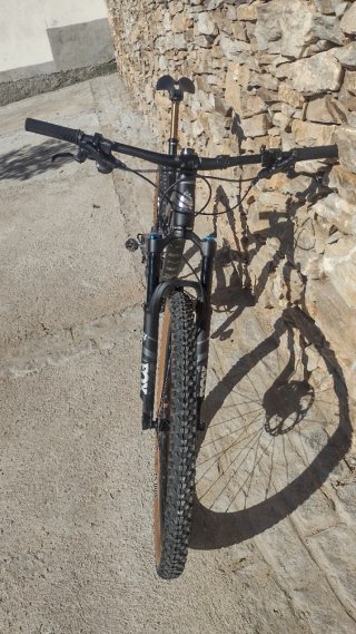 Bicicleta Enduro Intense T275 Carbono