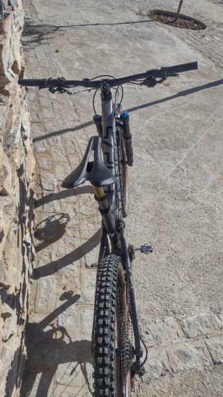 Bicicleta Enduro Intense T275 Carbono