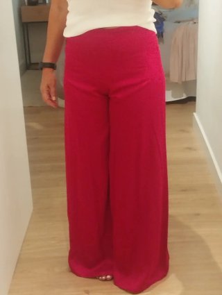 Pantalón ancho fucsia Zara