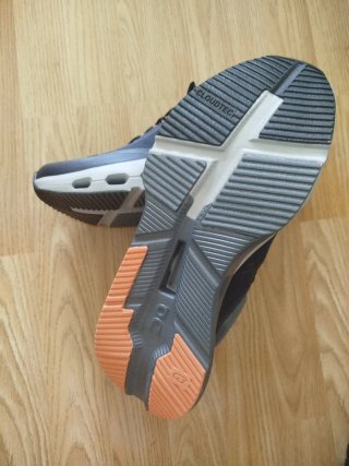 Zapatillas On Cloudnova x