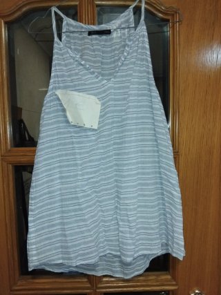 Lote 4 piezas.2 pantalones y 2 blusas mujer