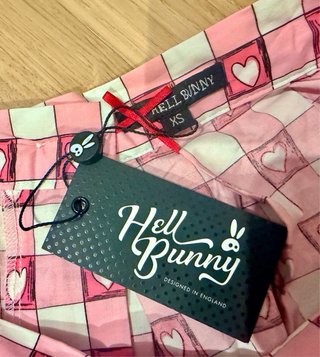 Falda Hell Bunny cuadros rosas y corazones