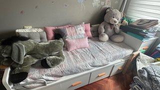 Letto singolo con cassetti e scarpiera