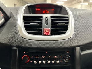 Peugeot 207 Confort 1.4 VTi 16v 95