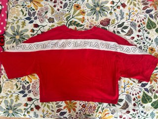 Camiseta Fila Roja Crop Top Verano