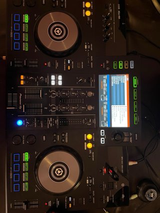 Mesa DJ Pioneer XDJ-RR all one