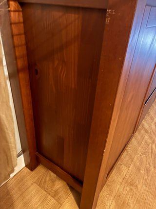 Consolle e vetrina in legno massello