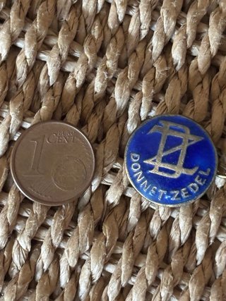 Pin antiguo coche Donnet Zedel