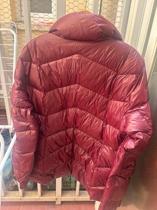 2 Abrigos Massimo Dutti XL Granate (pluma) y Negro