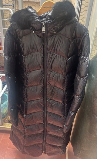 2 Abrigos Massimo Dutti XL Granate (pluma) y Negro