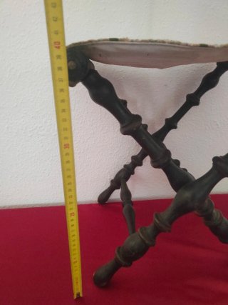 Taburete antiguo tijera madera torneada
