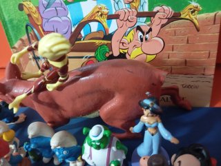 Lote figuras PVC personajes varios