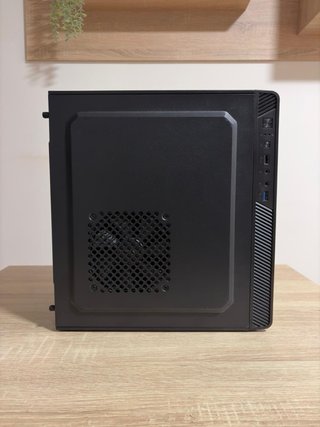 Torre Aerocool CS-106 Negra