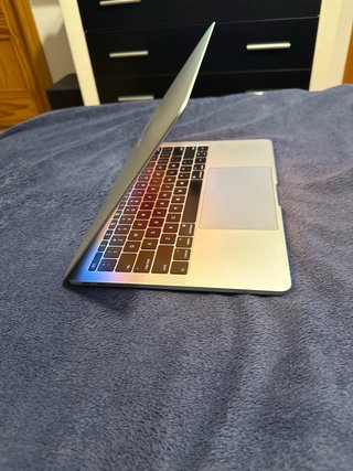 MacBook Pro Apple Plata