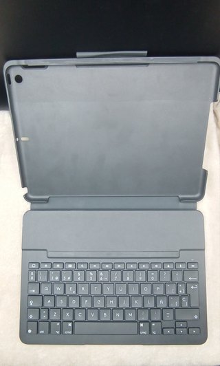 Logitech Slim Folio iPad 7ª Gen