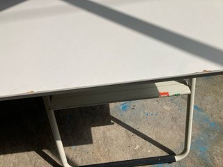 Mesa de dibujo Imasoto con paralex y silla