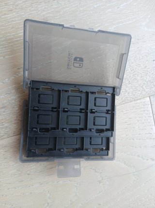 Nintendo Switch + Accessori + Giochi Zelda