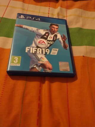 FIFA 19 PS4 (PlayStation 4)
