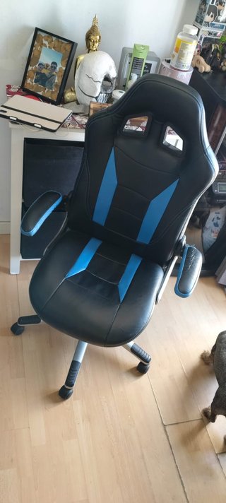 Silla Gaming Azul/Negra con Reposabrazos Abatible