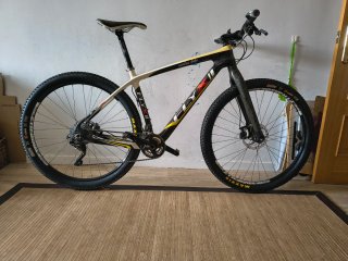 Bicicleta de Montaña Carbono 29er