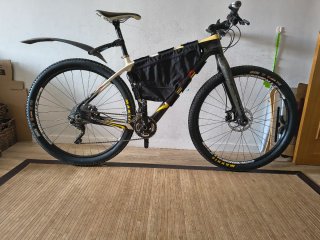 Bicicleta de Montaña Carbono 29er