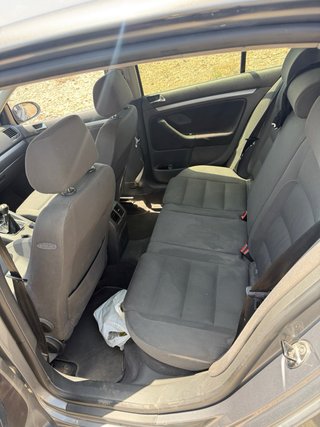 Volkswagen Golf 2004