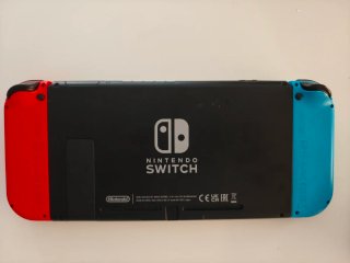 Nintendo Switch + Estuche + 3 Juegos