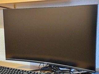 Monitor Gaming Curvo 27 M27GC5 200Hz