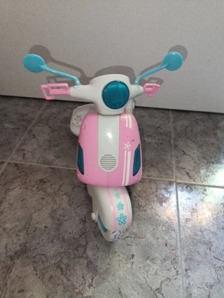 Moto Scooter Nanci Rosa y Blanca