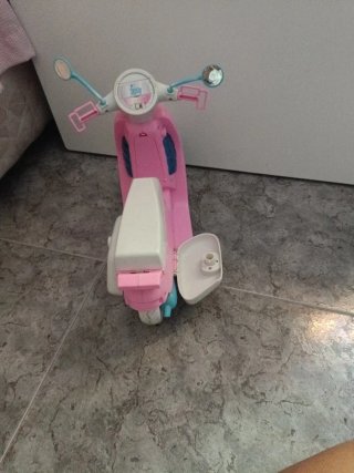 Moto Scooter Nanci Rosa y Blanca