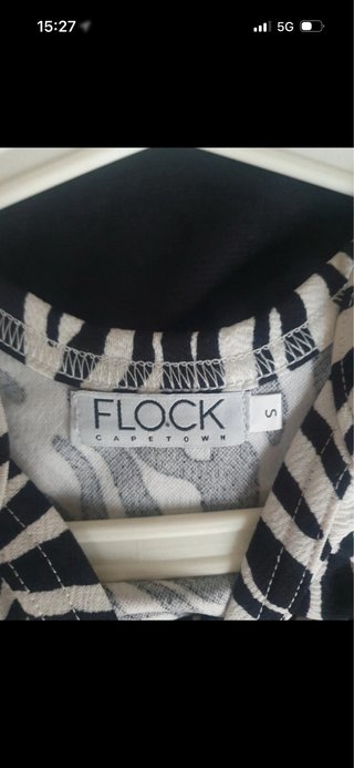 Top corto sin mangas de estampado cebra Flock