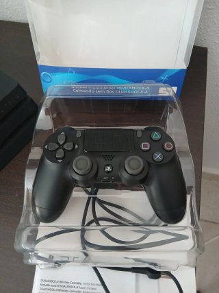 Consola PS4 Pro Negra + Mando y Juegos.