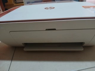 Impresora HP Blanca y Naranja