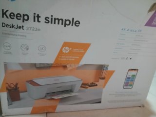 Impresora HP Blanca y Naranja