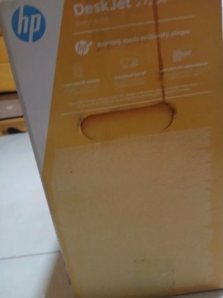 Impresora HP Blanca y Naranja